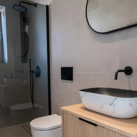 Villa Brand New Carmelita Exclusive With Free Smart Car