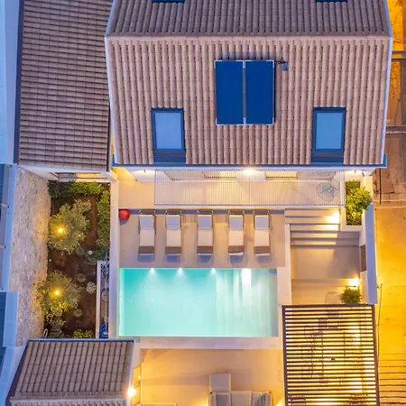Villa Brand New Carmelita Exclusive With Free Smart Car *