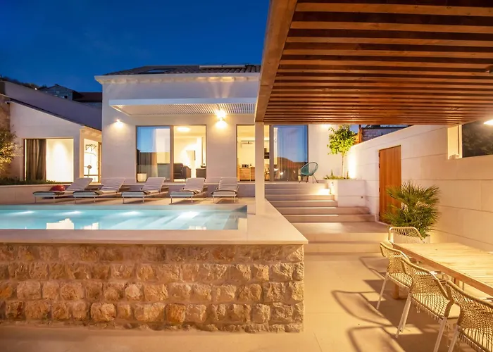 Brand New Carmelita Exclusive With Free Smart Car Villa Dubrovnik